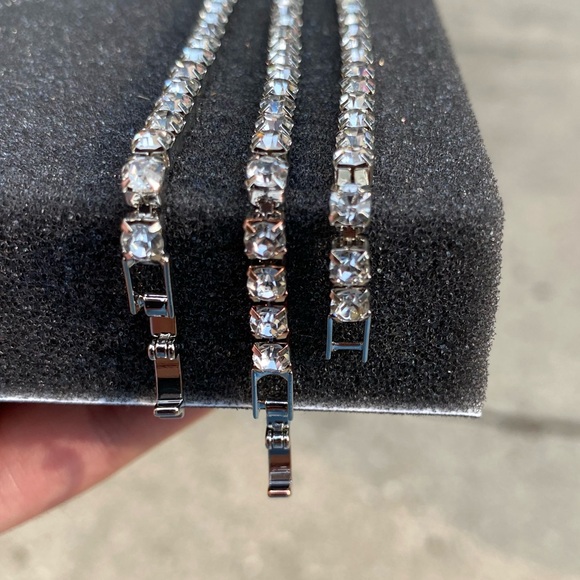 Cz Diamond tennis bracelet - Picture 4 of 4